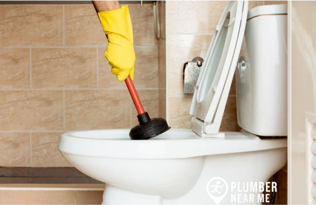 Average Toilet Unclogging Costs and Price Factors 