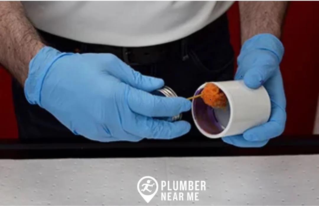 Blue PVC Pipe Cement Used for Plumbing Fittings