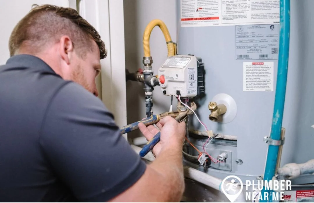 Choosing Expert Plumbing Services for Safe Water Heater Repair 