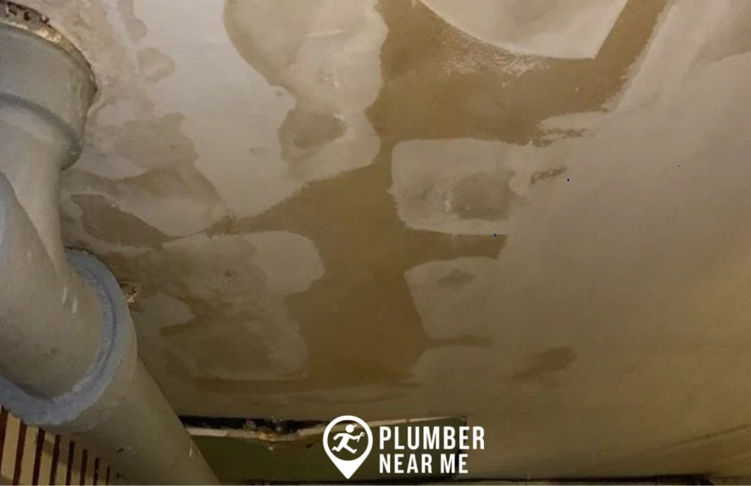 What To Do When Your Pipes Burst Or Leak